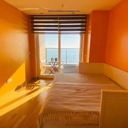 Lux 2 With Seaview In Center Hotell *