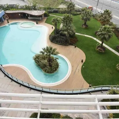 Hotel Lux 2 With Seaview In Center Istanbul