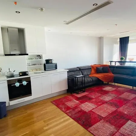 Hotel Lux 2 With Seaview In Center