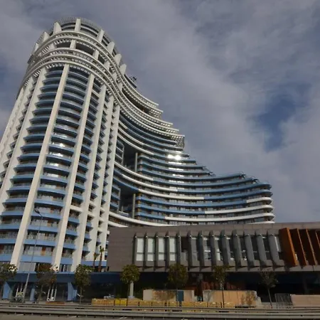 Hotel Lux 2 With Seaview In Center